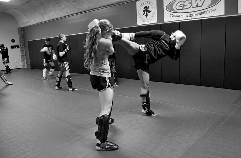Muay Thai kickboxing class at Dojo 1